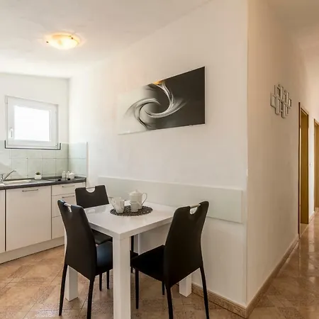 Apartment Ivka *