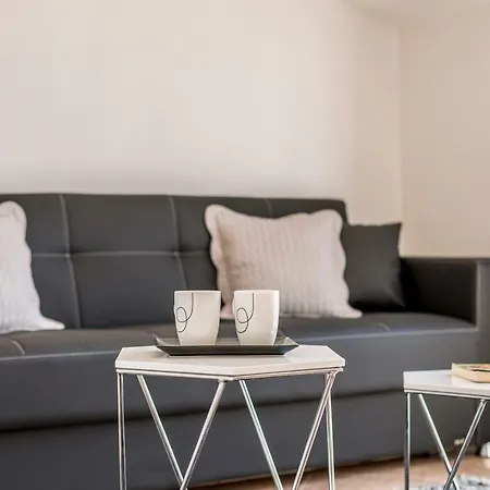 Ivka Apartment